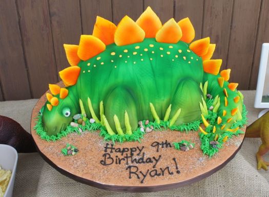 Dinosaur Fondant Cake